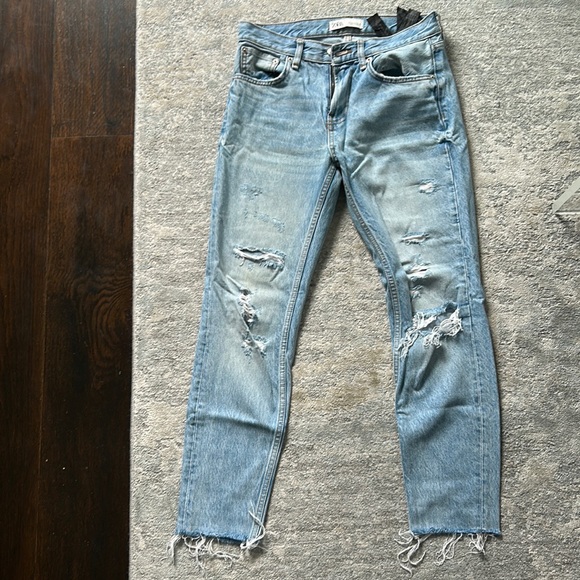 Zara Jeans Zara Denim Jeans Cigarette Distressed Size Us 4 Eu 26